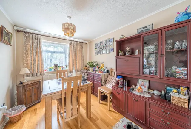 Limber Hill, Wymans Brook, GL50, photo 2