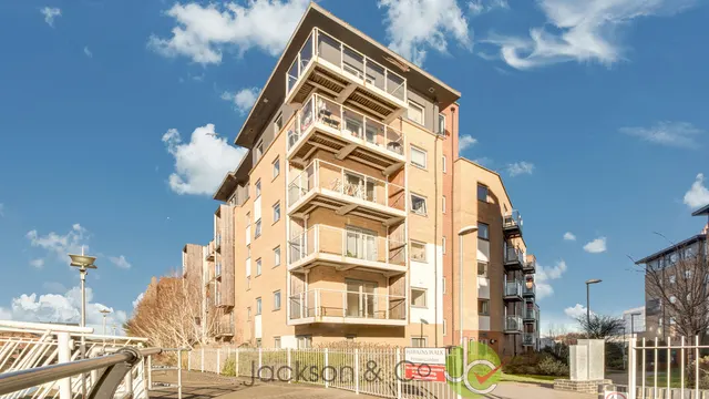 Hawkins Road, Colchester, CO2 8XY, photo 1