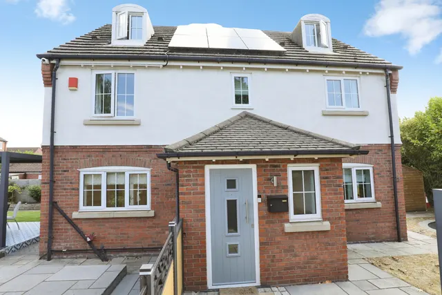 Hornby Drive, Congleton, CW12, photo 1