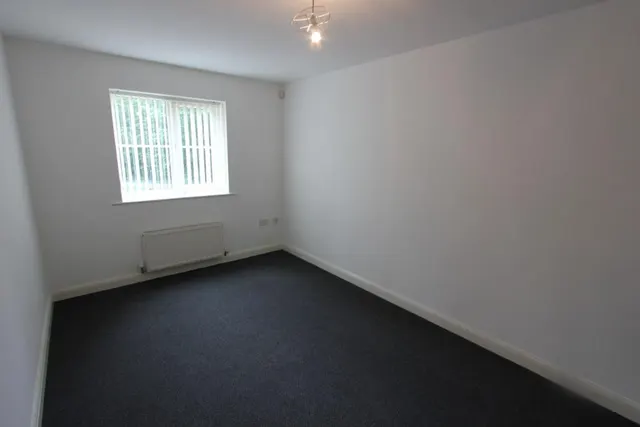 Photo 3 — Mossley Road, Ashton-Under-Lyne, OL6