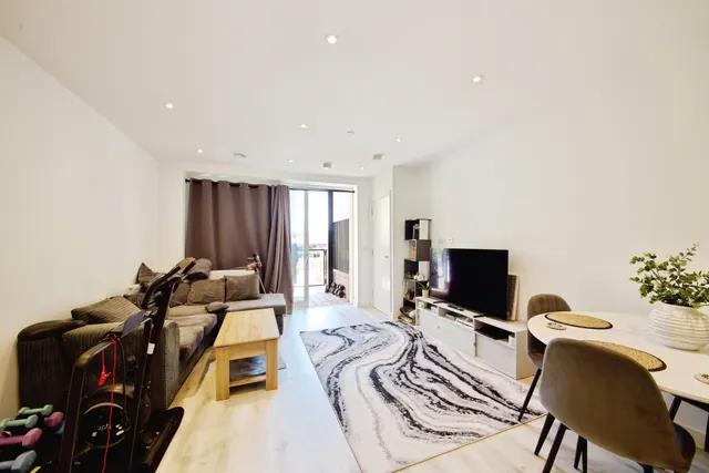 Sackett Road, Barking, IG11, photo 1