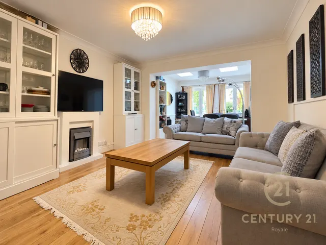 Isabella Place, Kingston Upon Thames, KT2, photo 2