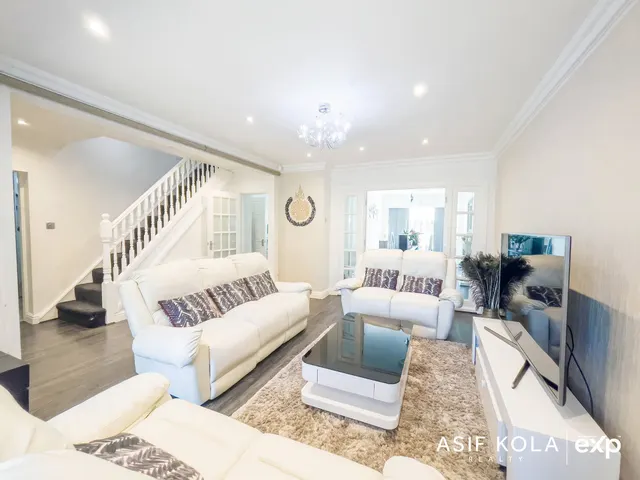 Photo 2 — Asif Kola has sold Gibson Road, Birmingham, West Midlands, B20 3UE