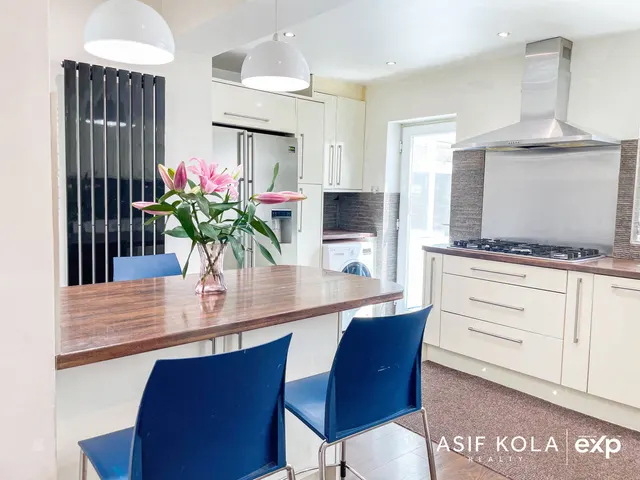 Photo 3 — Asif Kola has sold Gibson Road, Birmingham, West Midlands, B20 3UE