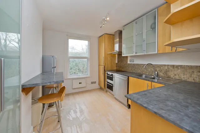 Bracewell Road, London, W10, photo 2