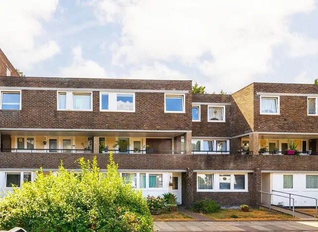Augustus Close, Brentford, TW8, photo 1