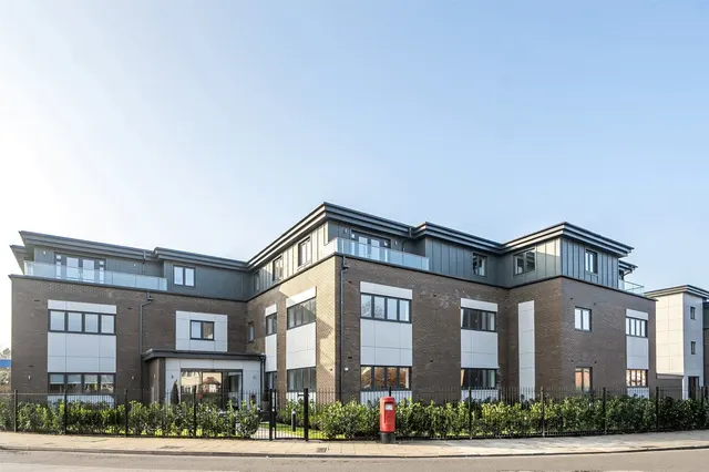Croydon Road, BR3, photo 1
