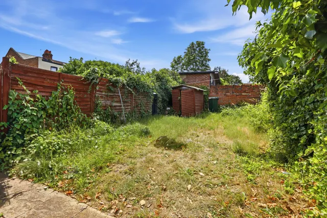 Photo 2 — Oakleigh Road North, London, N20 0SP
