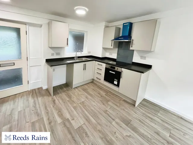 Gloucester Grange, Newcastle, ST5, photo 2