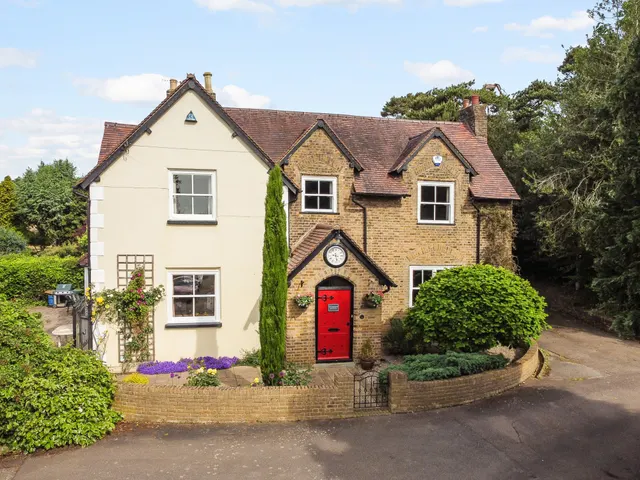 Church Lane, Wormley, Broxbourne, EN10, photo 1