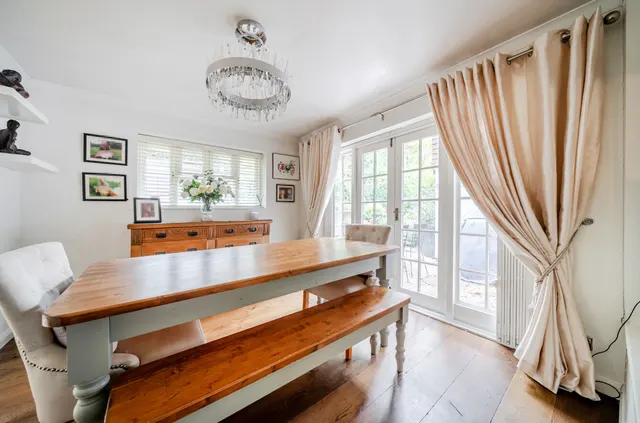 Photo 3 — Holmesdale Road, South Darenth, DA4