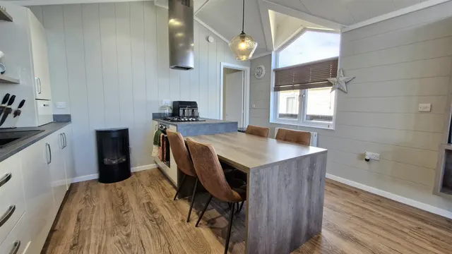 The Island, Tallington Lakes, PE9, photo 3