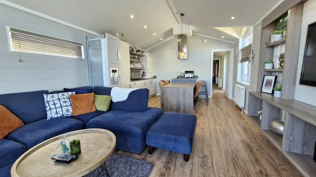 The Island, Tallington Lakes, PE9, photo 2