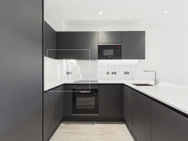 Stamping Way, Dagenham, RM9, photo 2