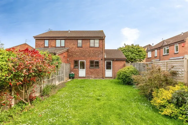 Brean Down Avenue, Henleaze, BS9, photo 2