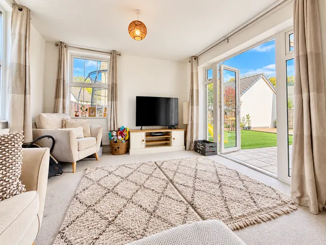 Sandy Place, Tiverton, EX16, photo 3