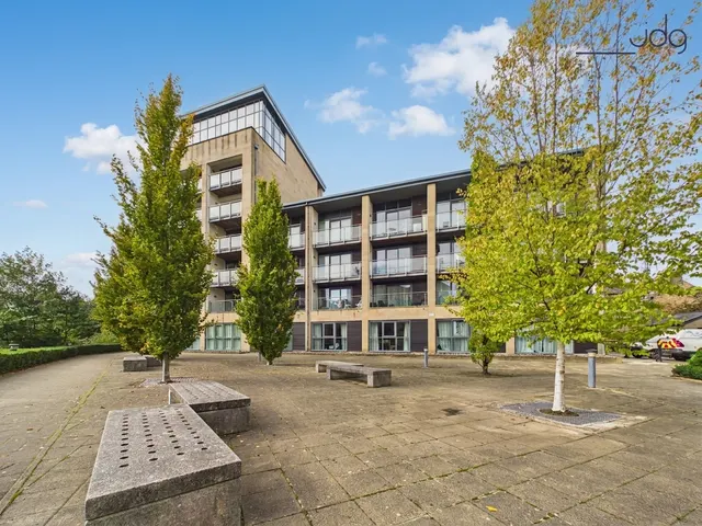 Aalborg Place, Stylish City Living, LA1, photo 1