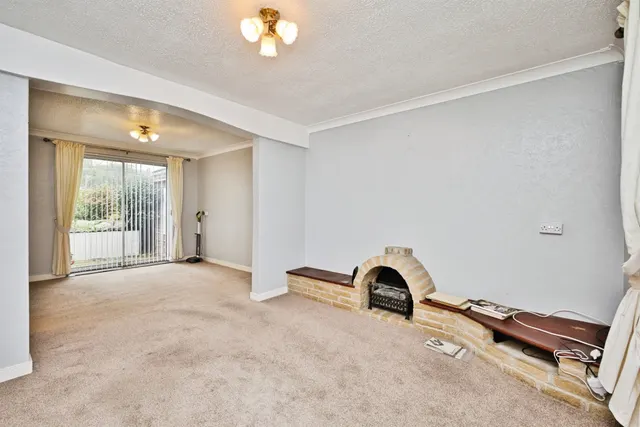 Chelston Avenue, Yeovil, BA21, photo 2