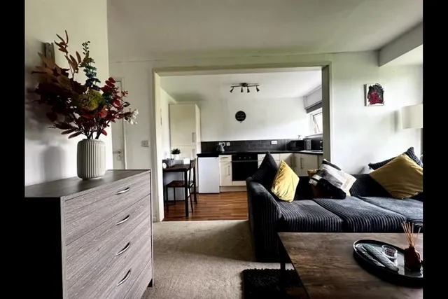 Blythe House, Bracknell, RG12, photo 3
