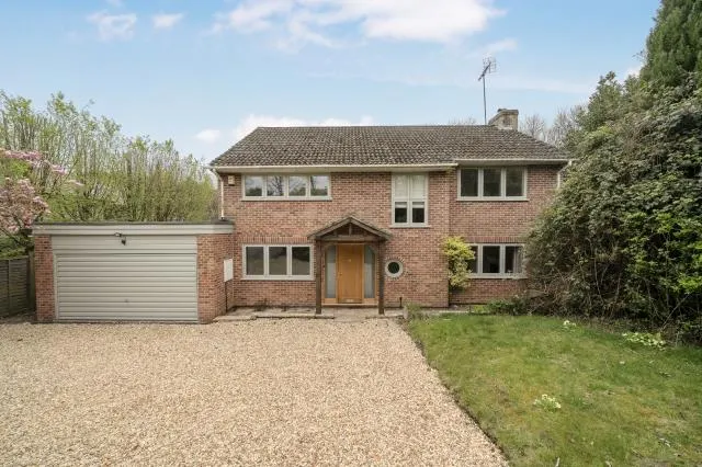 Whiteoaks, Bucklebury Alley, RG18, photo 3