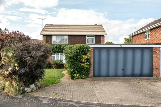 Wills Way, Romsey, SO51, photo 1
