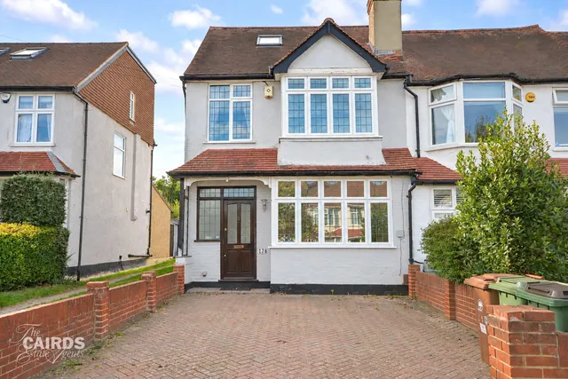 Stoneleigh Avenue, Worcester Park, KT4, photo 1