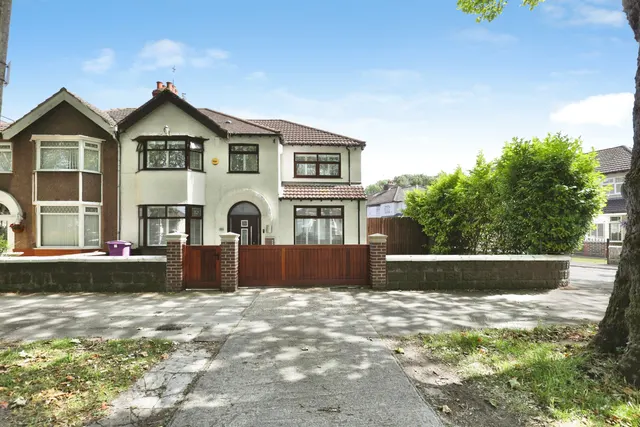 Brodie Avenue, Liverpool, L19, photo 1