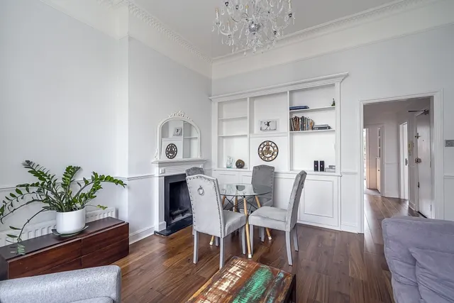 Photo 3 — Pembridge Villas London W11