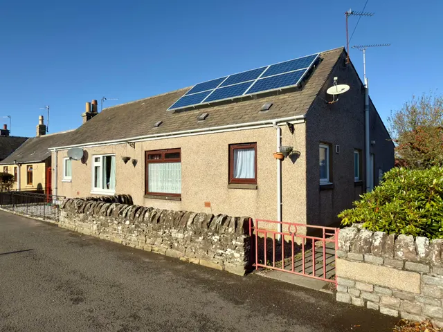 Kinnaird Street, Friockheim, DD11 4TJ, photo 1