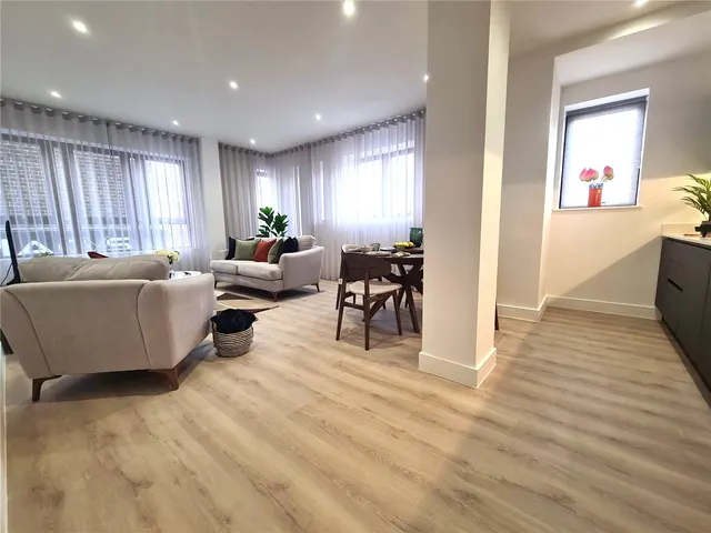 Peach Street, Wokingham, RG40, photo 3