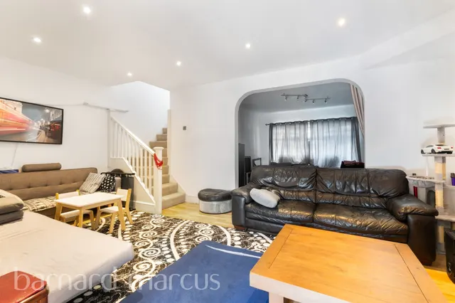 Photo 2 — Woodmansterne Road, London