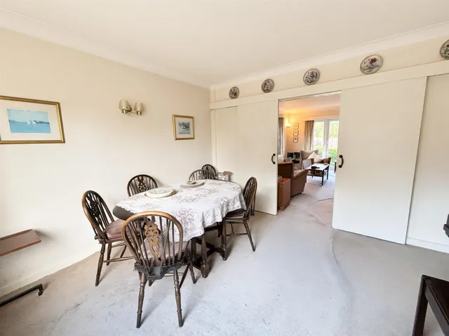 Wilmslow Road, Handforth, SK9, photo 3