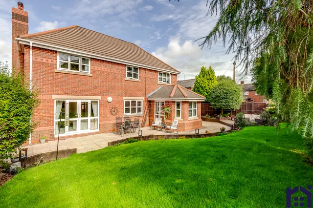 Church Gardens, Euxton, PR7, photo 1