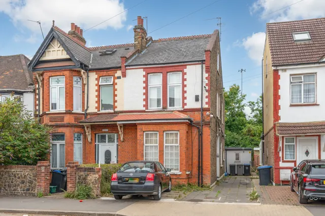 Flat 1, 144 London Road, Wembley, photo 1