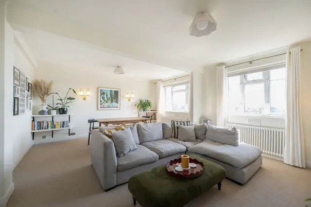 Ashford Road, Cricklewood, NW2, photo 1