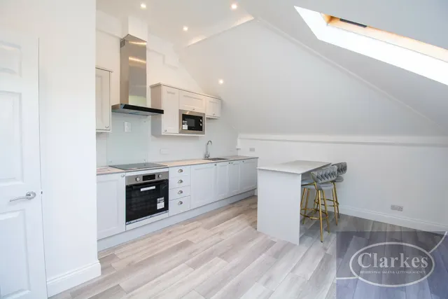 Methuen Close, Dorset, photo 3