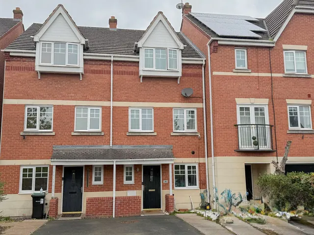 Canterbury Close, Erdington, B23, photo 1