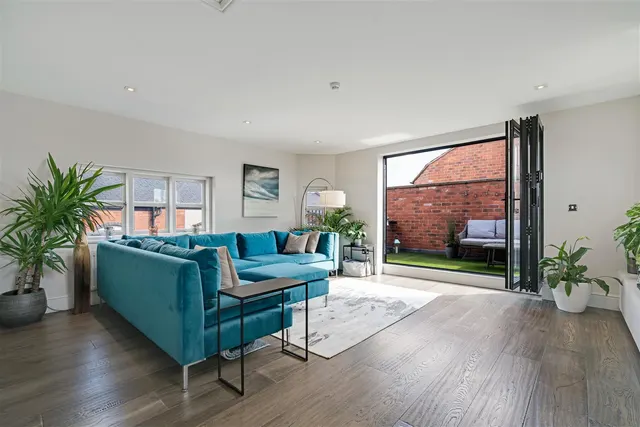 Warstone Lane, Birmingham, B18, photo 2