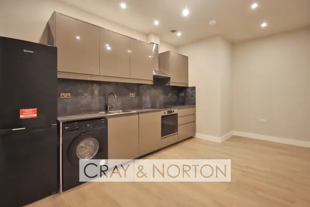 North End, Croydon, CR0, photo 1