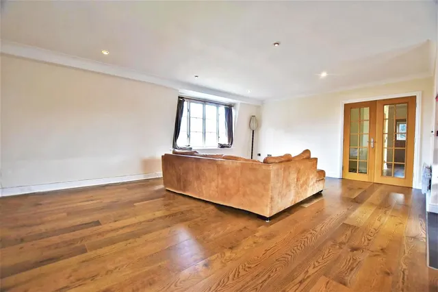 Abbey Mews, Isleworth, TW7, photo 2