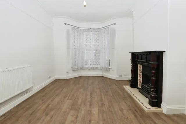 St. Davids Road, Liverpool, L4, photo 2