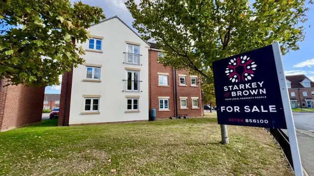 Pintail Close, Scunthorpe, photo 1