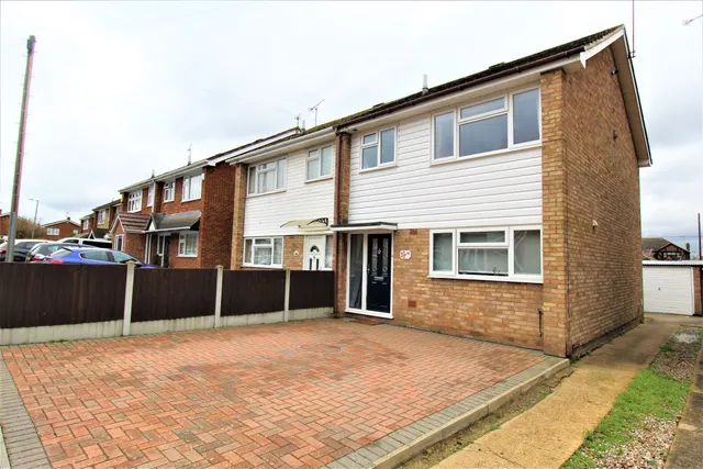 Northlands Close, Stanford-le-Hope, Essex, SS17 8DL, photo 1