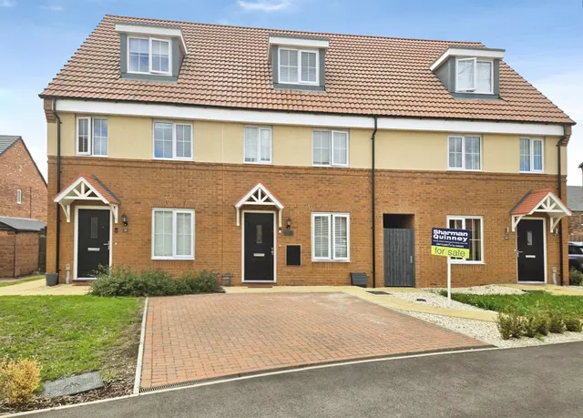 Tayberry Way, Peterborough, PE7, photo 1