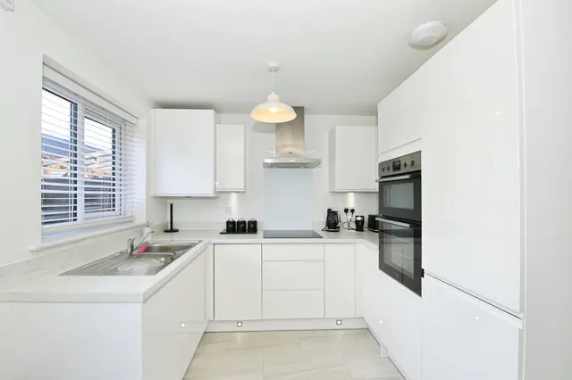 Tayberry Way, Peterborough, PE7, photo 3