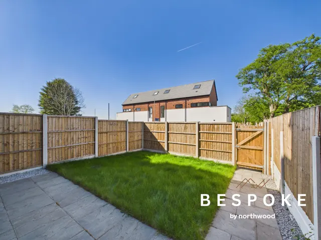 Buxton Road, Hazel Grove, SK7, photo 2