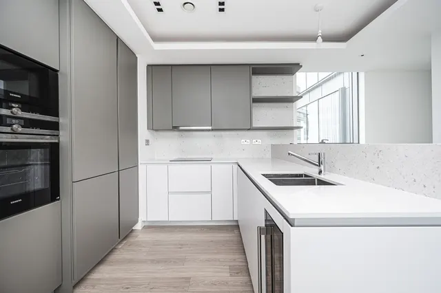 Photo 2 — Apartment 132, Carrara Tower, LONDON