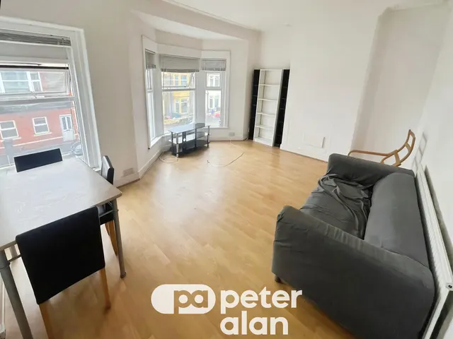 Monthermer Road, Cardiff, CF24, photo 3