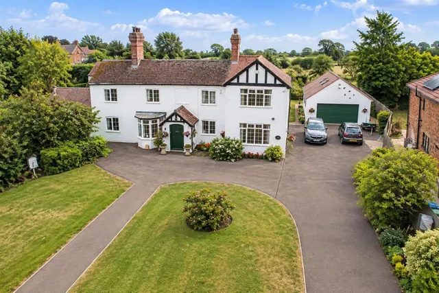 Maisemore, Gloucester, GL2, photo 1