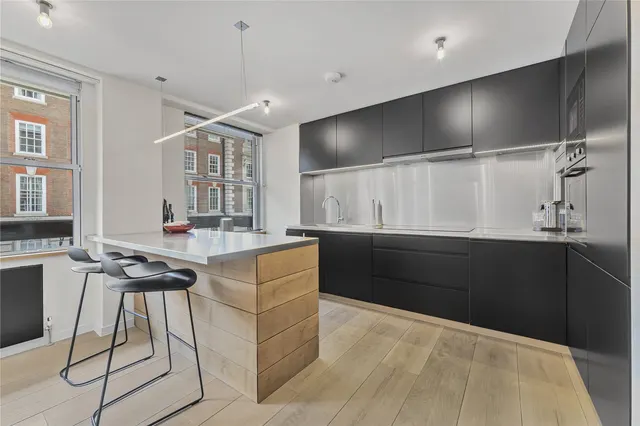 Weymouth Street, Marylebone, W1W, photo 2